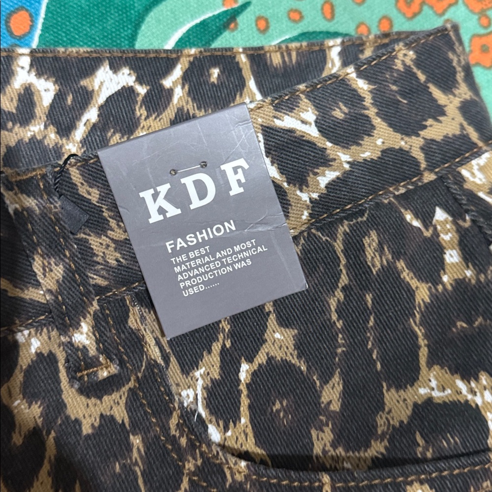 Nwt KDF Flare Leopard Print Denim Stretch Pockets 16 - Picture 4 of 6